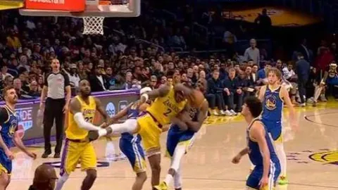 丁俊晖斯诺克首战对决世界冠军，囧哥亮相登场